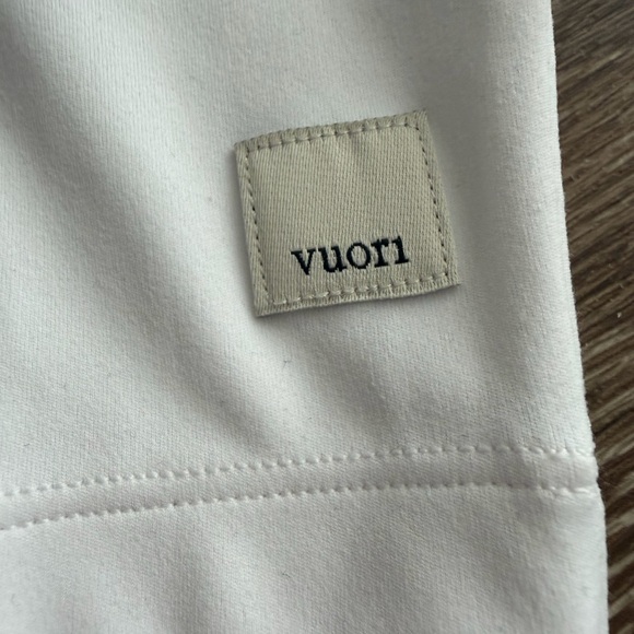 Vuori Women's Studio Half Zip Pullover in White size medium - Picture 6 of 10